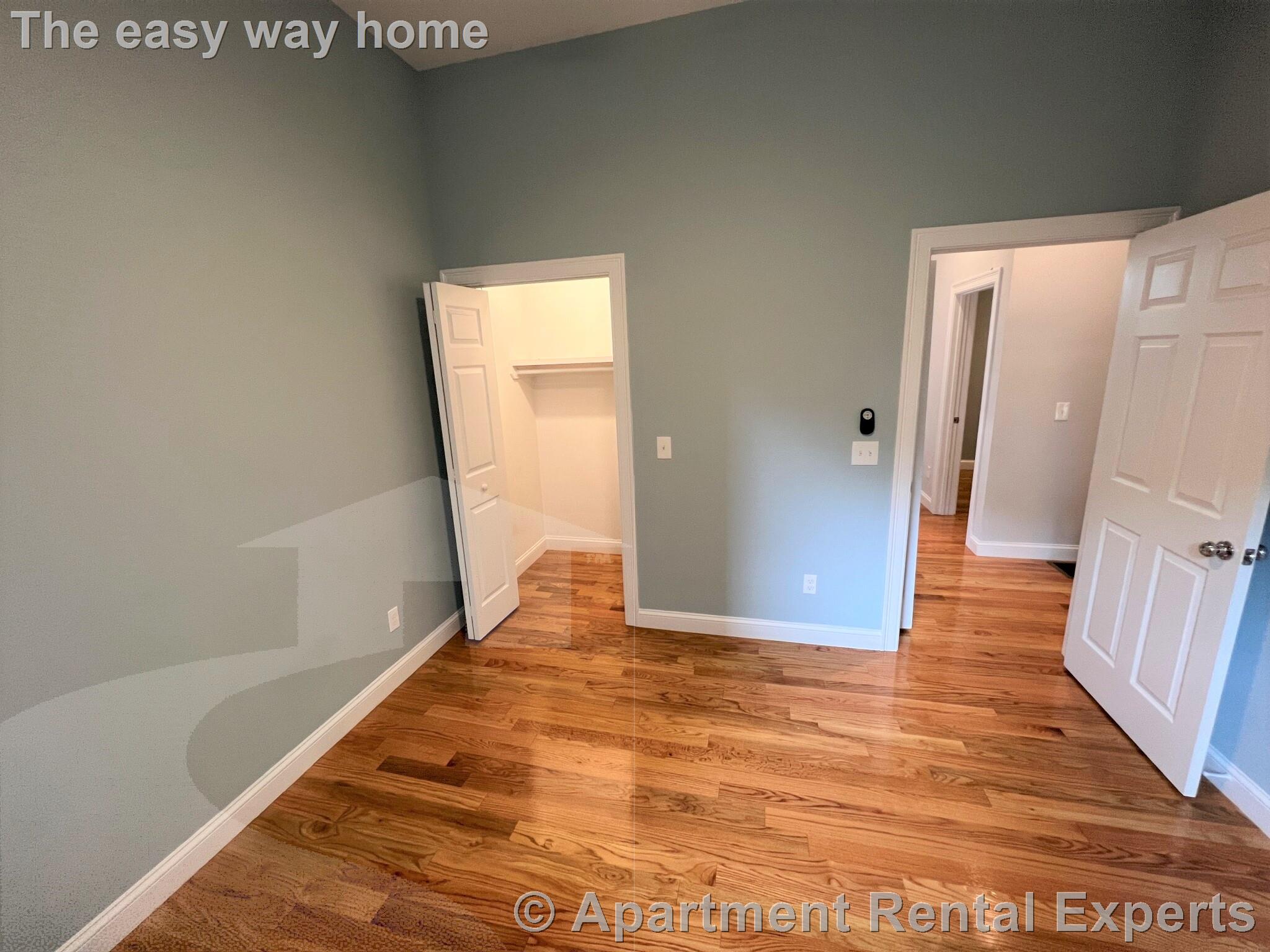 126 Cross St, East Somerville