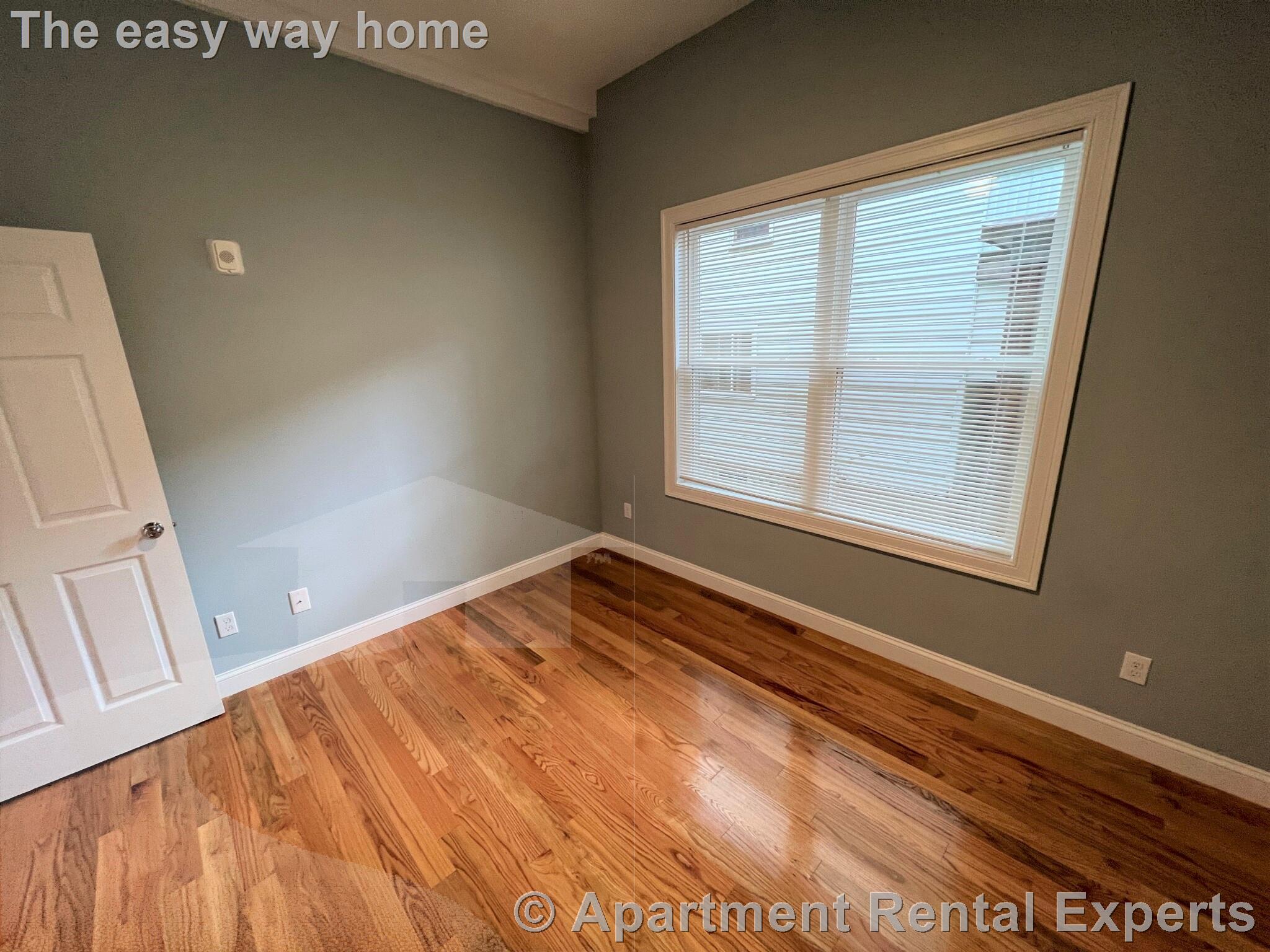 126 Cross St, East Somerville