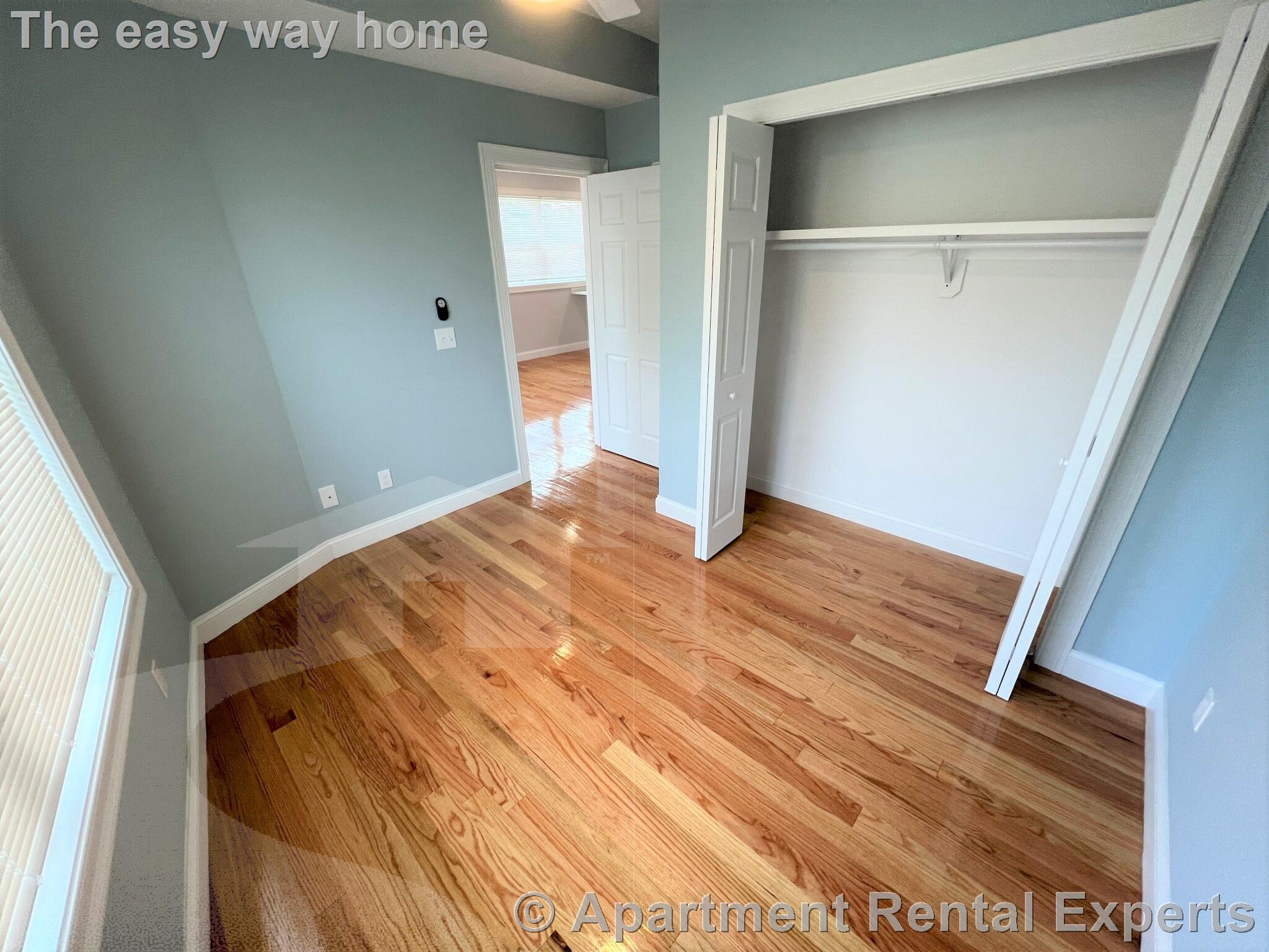 126 Cross St, East Somerville