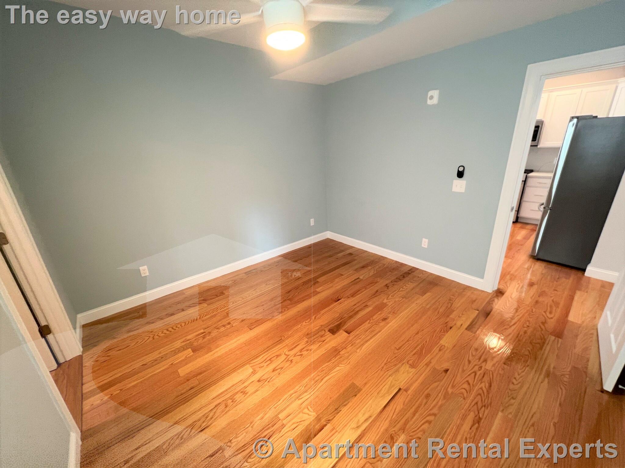 126 Cross St, East Somerville