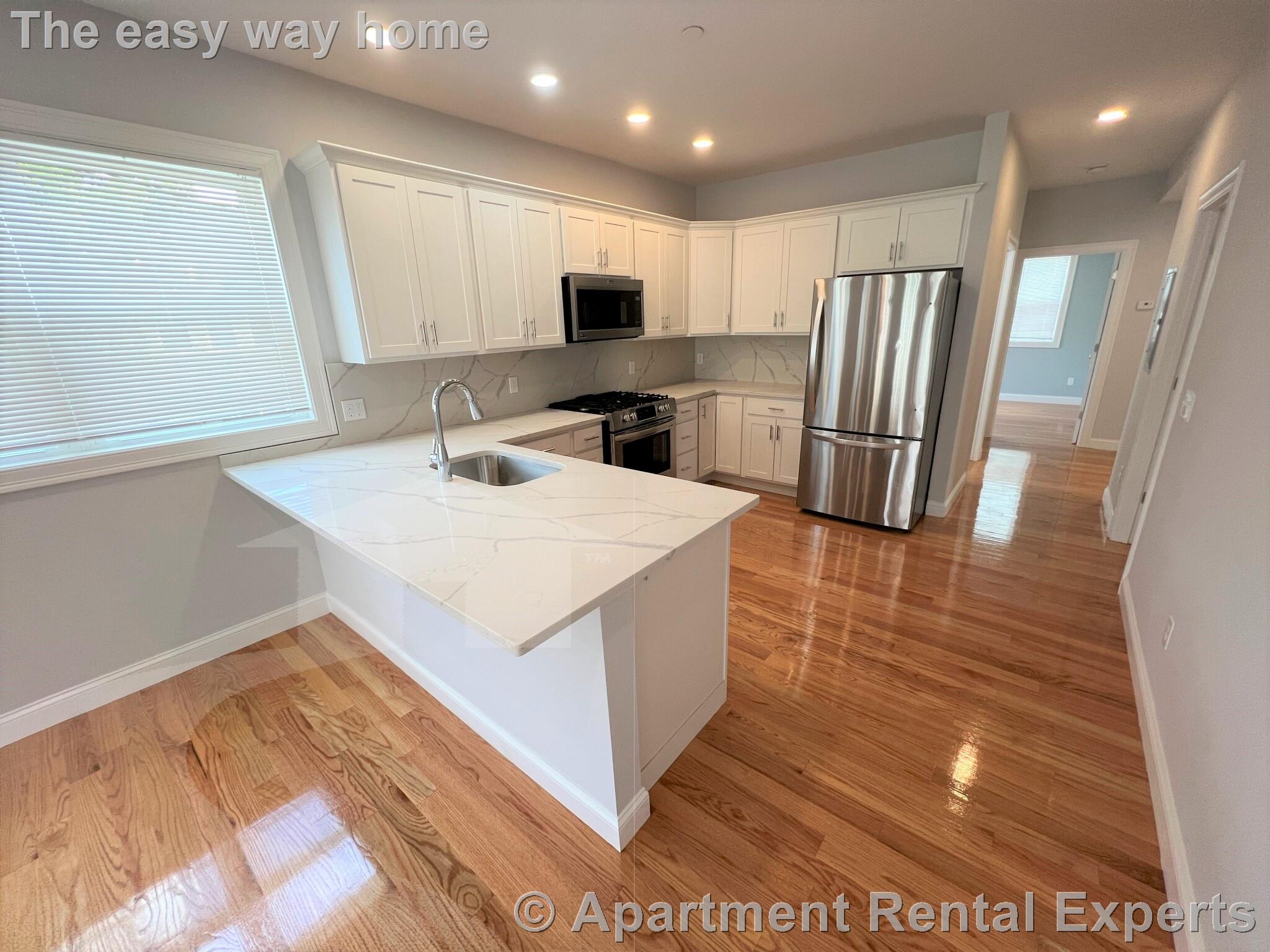 126 Cross St, East Somerville