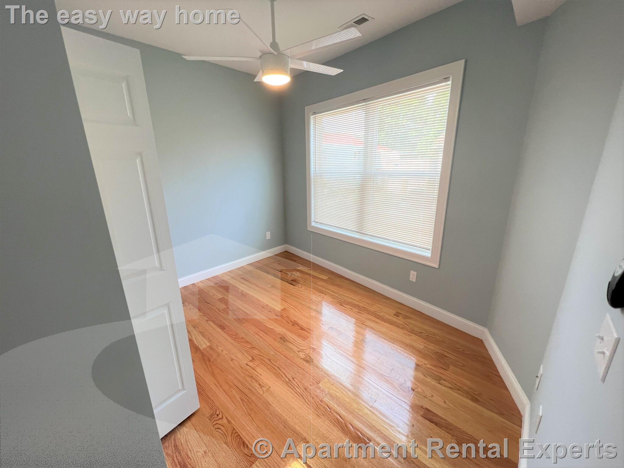 126 Cross St, East Somerville