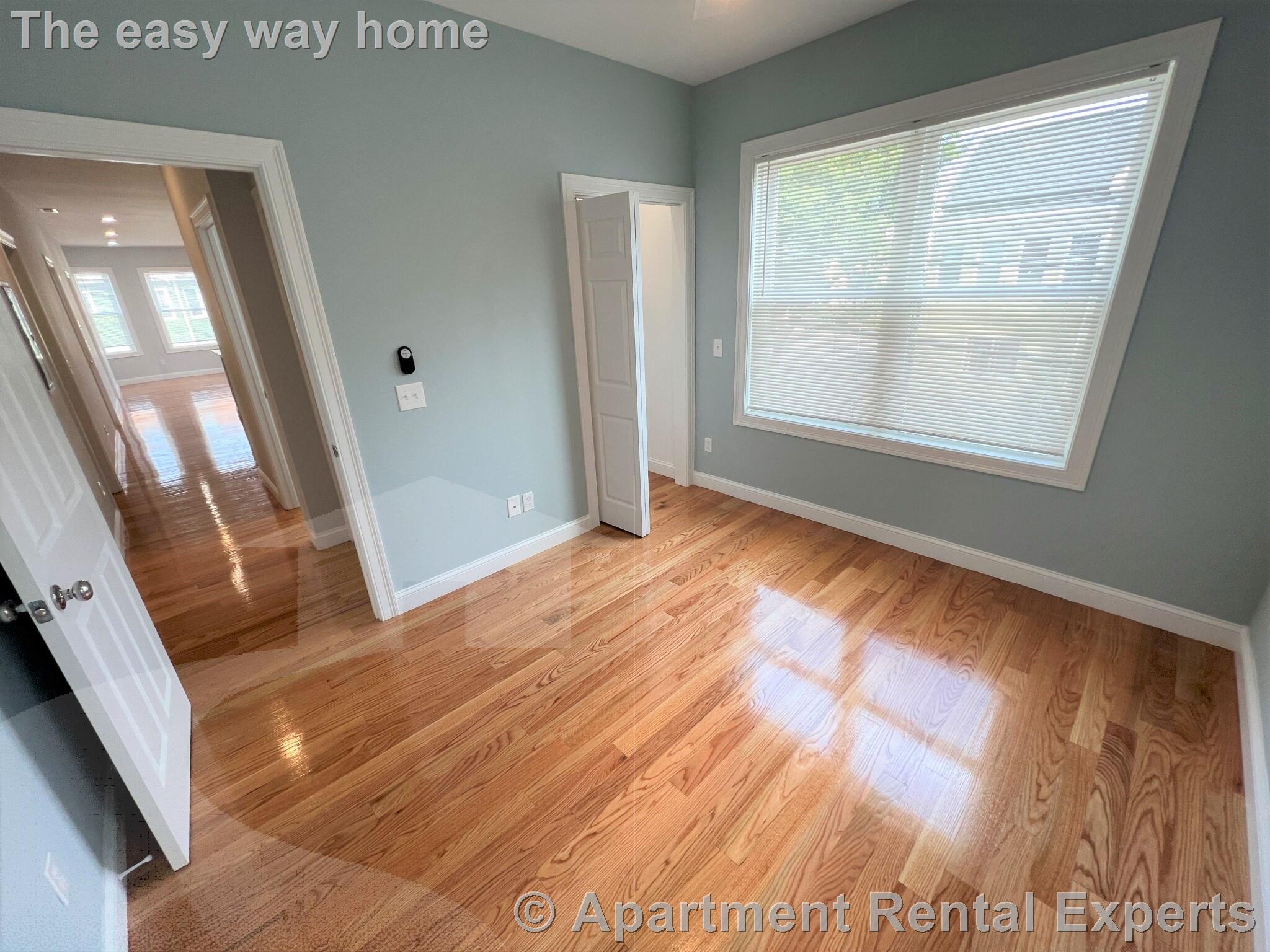 126 Cross St, East Somerville