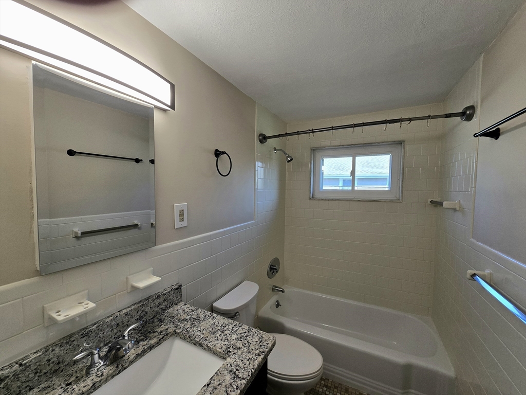 188 Lincoln St, Stoughton