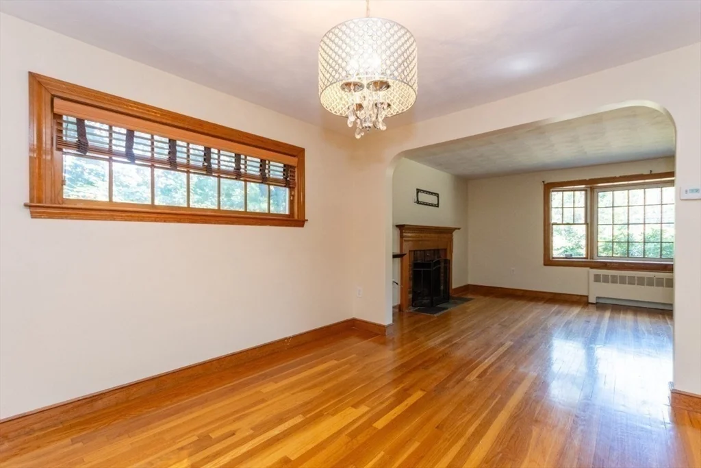 15 Lexington St, Burlington