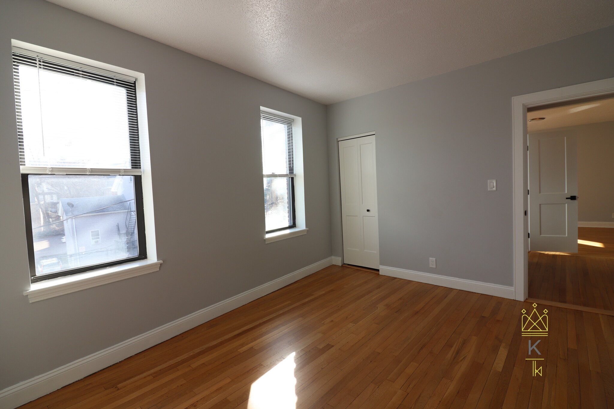 313 Summit Ave, Brighton