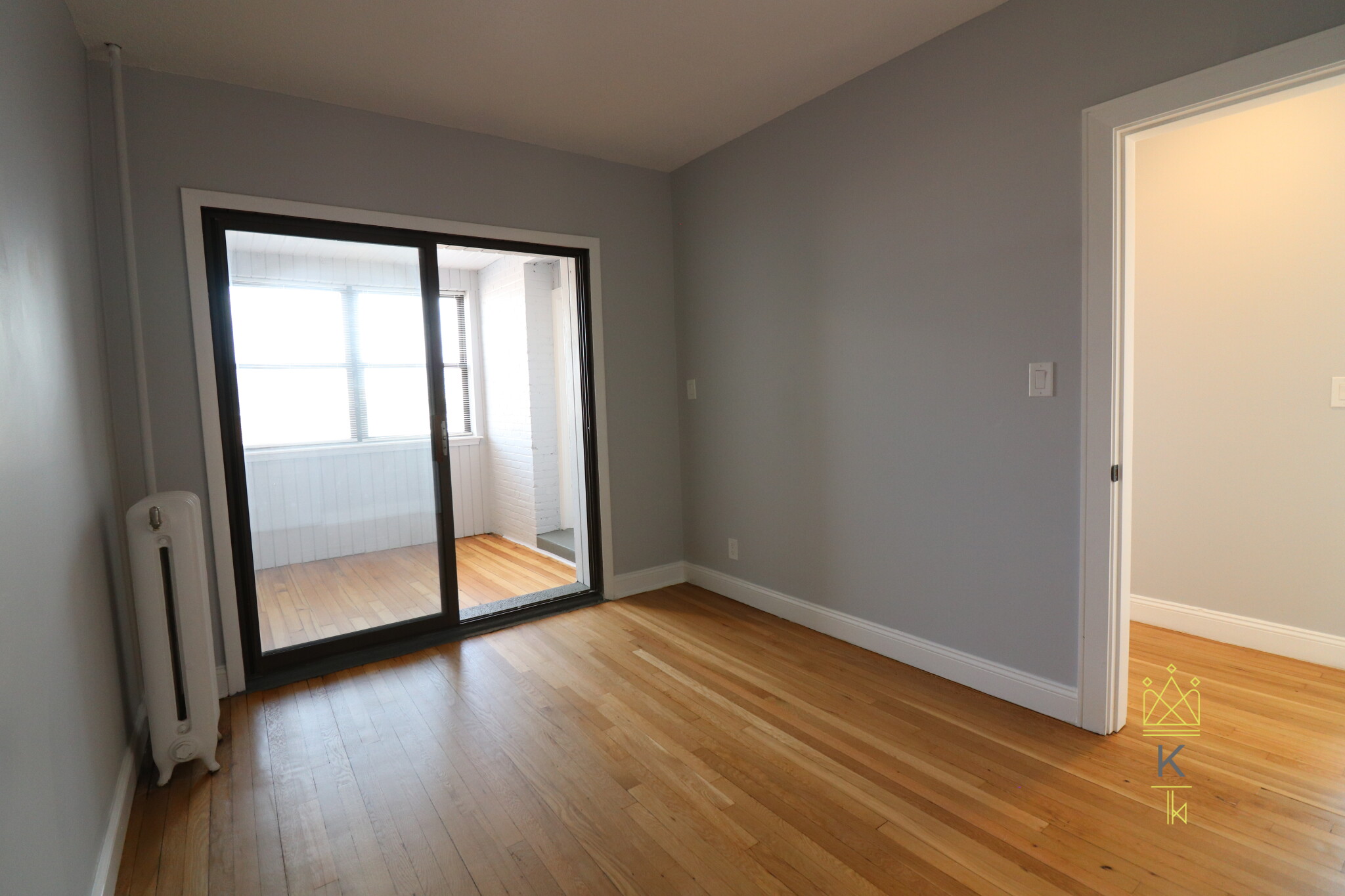 313 Summit Ave, Brighton