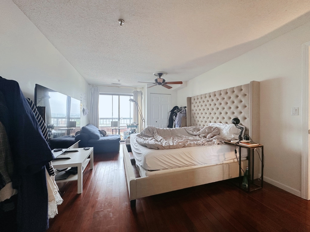 3920 Mystic Valley Pkwa, Medford