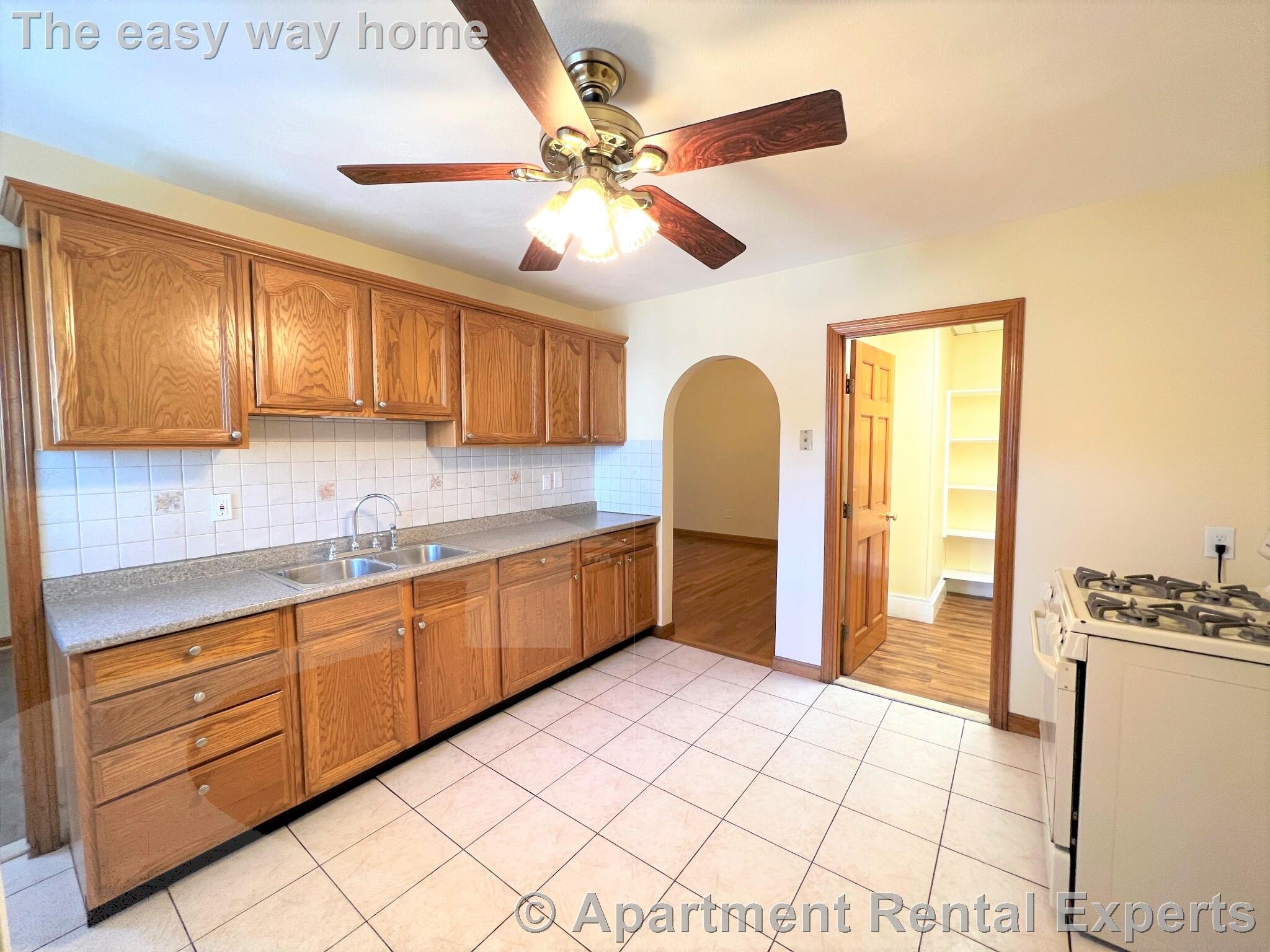 225 Holland St, Davis Square