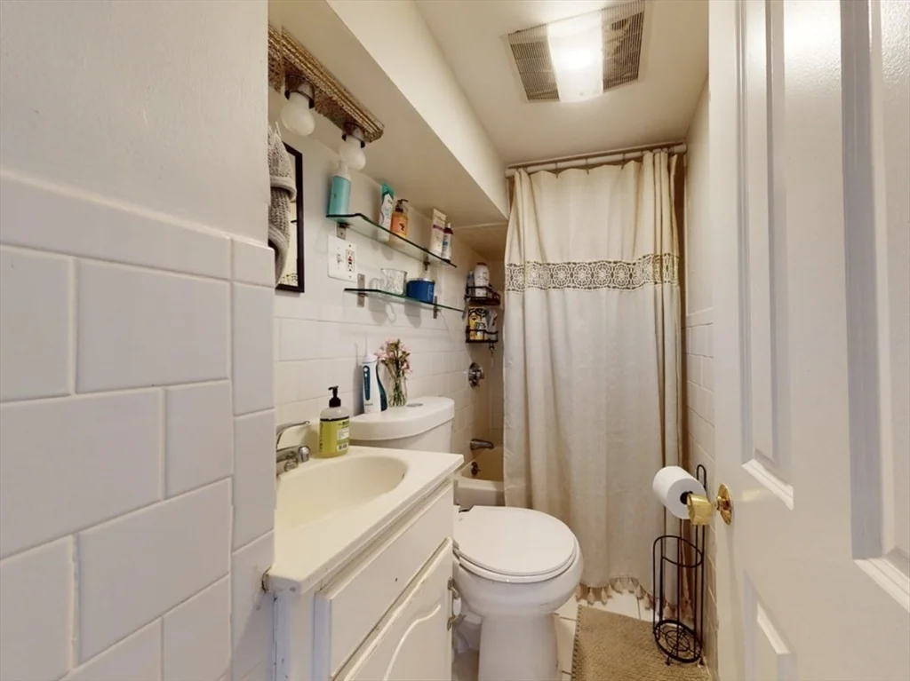 32 S Huntington, Mission Hill