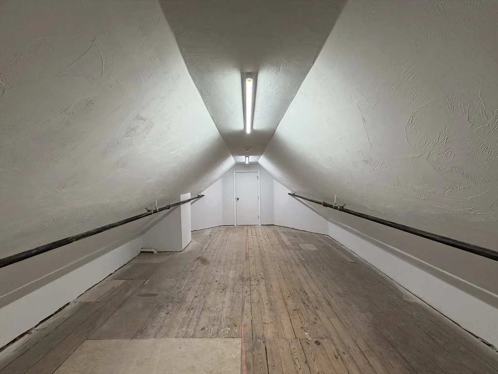 129 Kenoza Ave, Haverhill