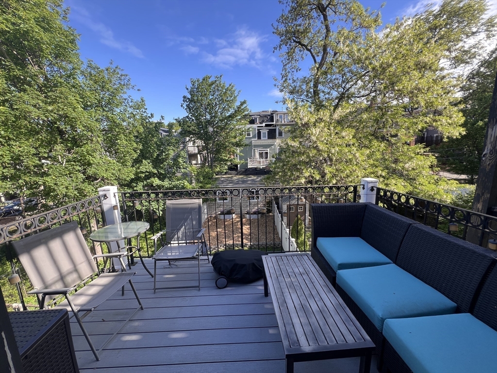 750 E 4th St, South Boston