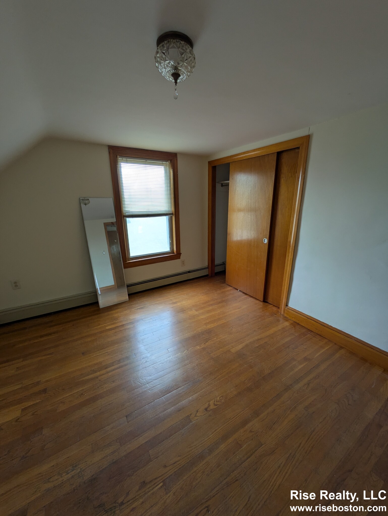 261 Lexington St, Watertown