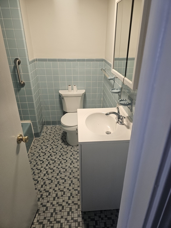 104 Broadway, Saugus