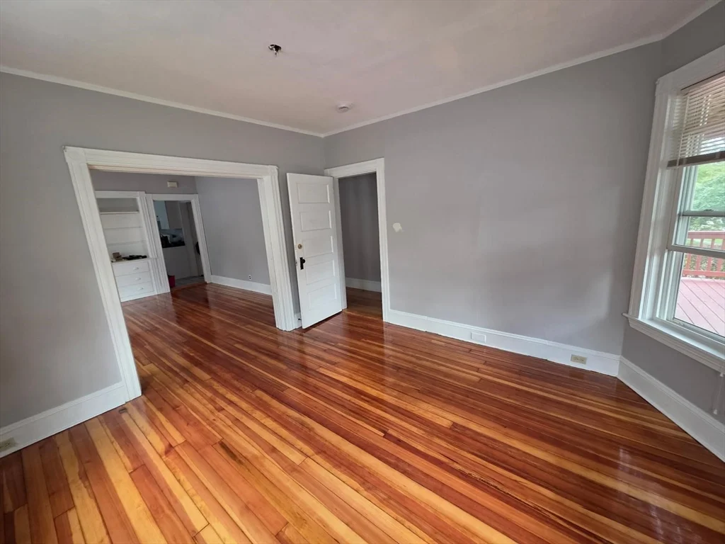 318 Summer St, Bridgewater