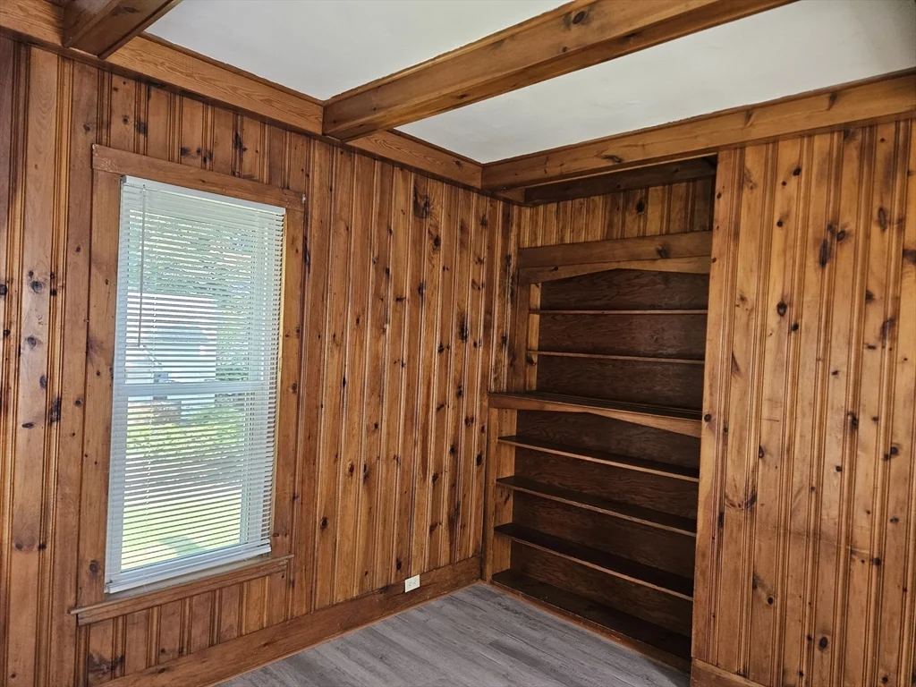 44 Chestnut St, Marlborough