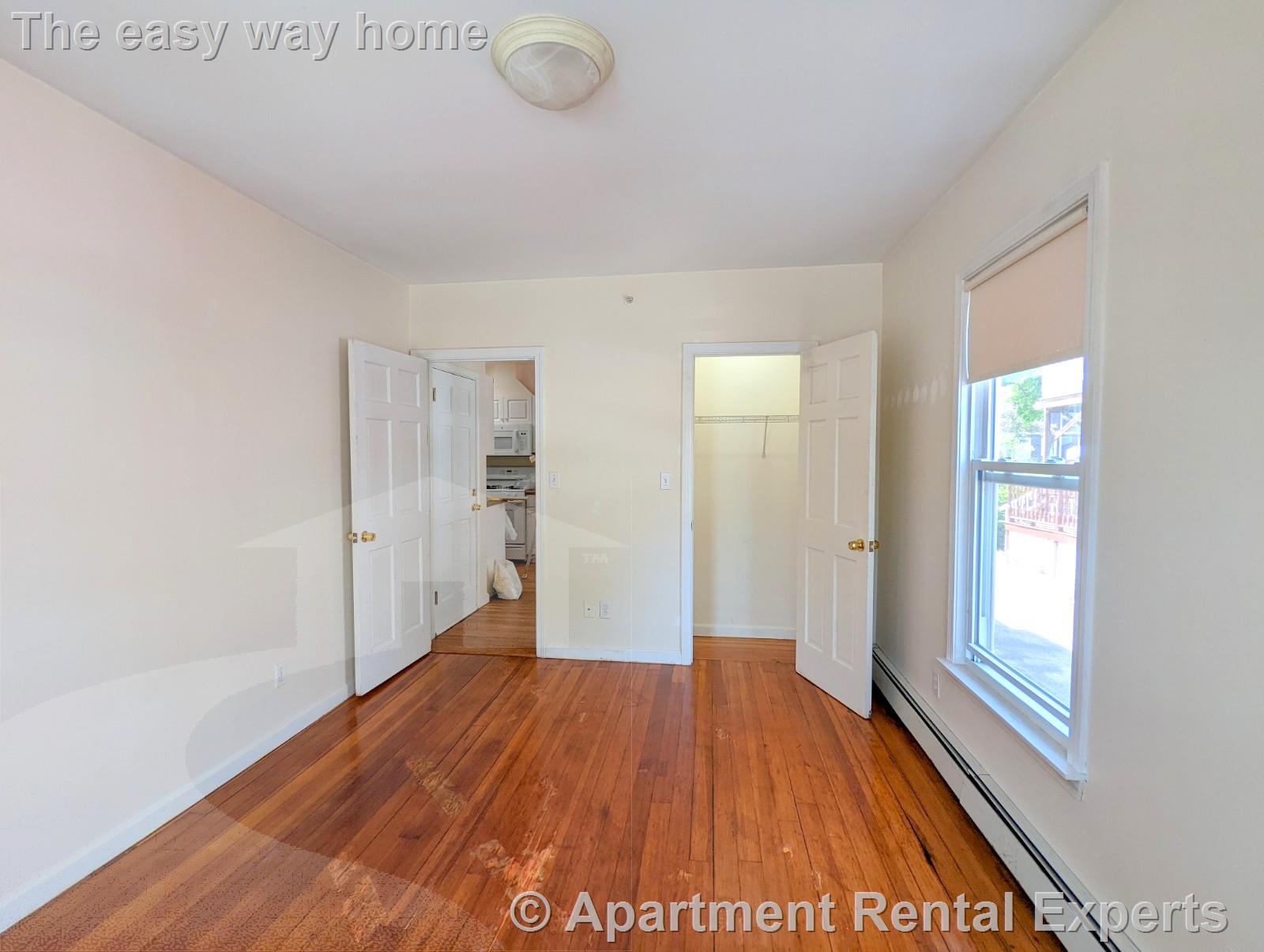 7 Locke St, Davis Square