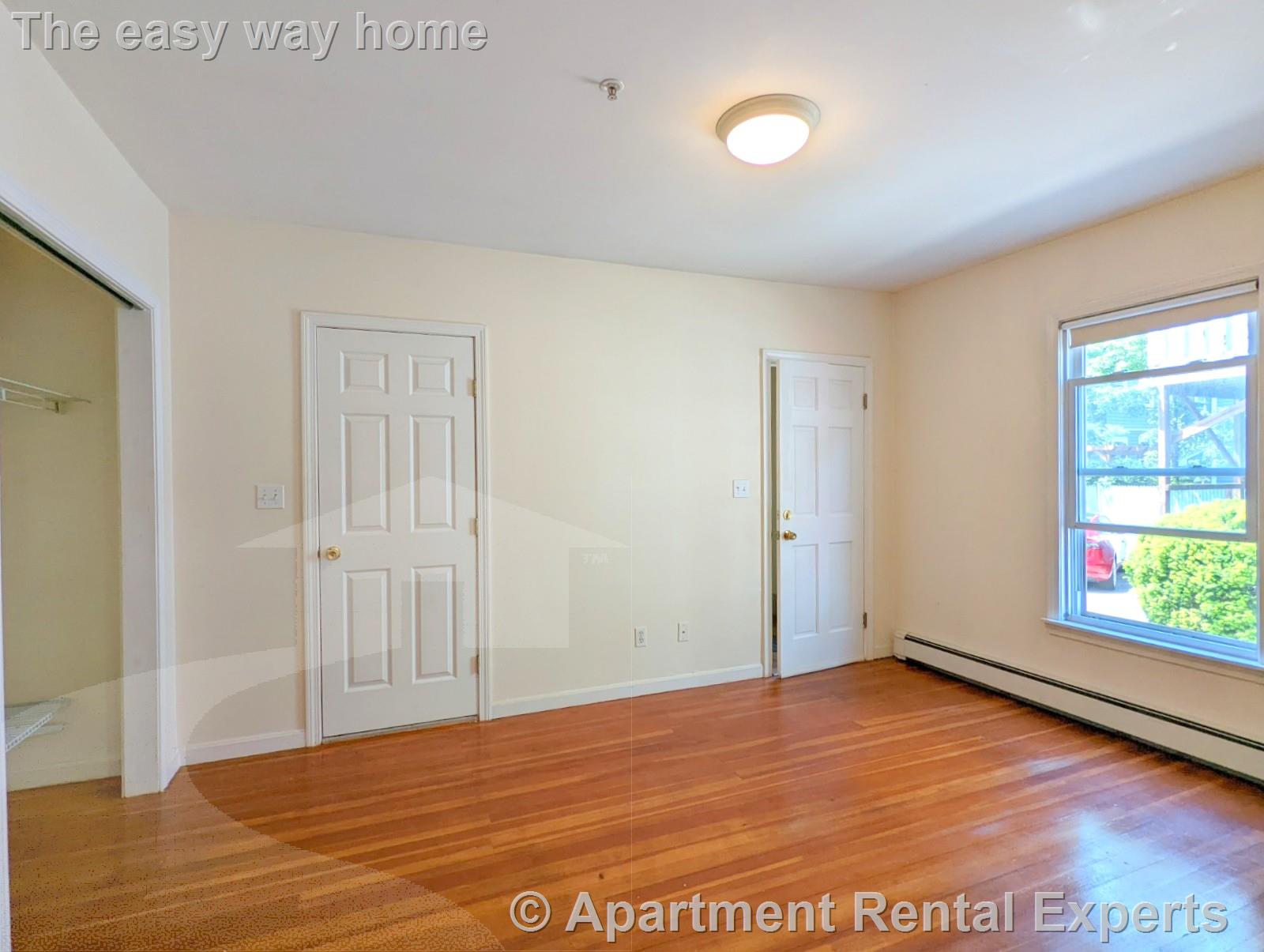 7 Locke St, Davis Square