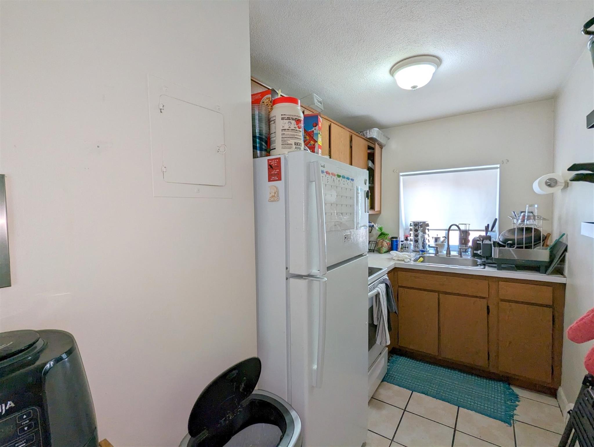 1 bed, 1 bath apartment for rent at 1003 Massachusetts Ave Unit 2, Arlington — photo 3 of 9