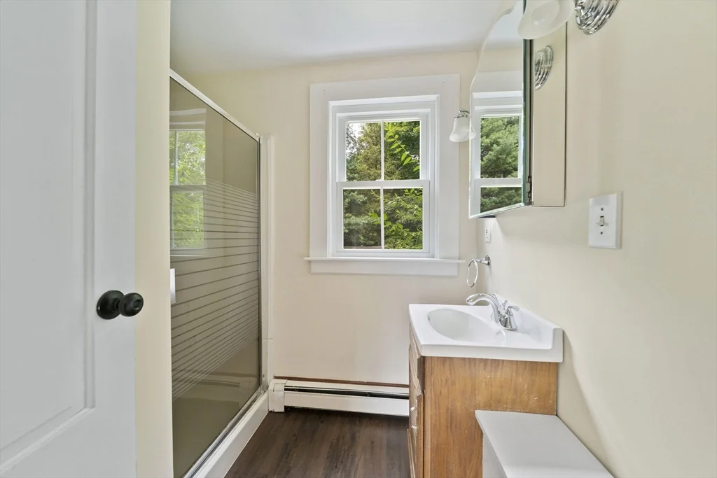 17 Lovers Ln, Duxbury