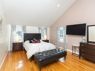 3 bed, 3 bath apartment for rent at 433 Depot Unit 1, Easton — photo 5 of 8