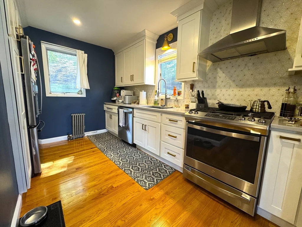 65 Whitford St, Roslindale