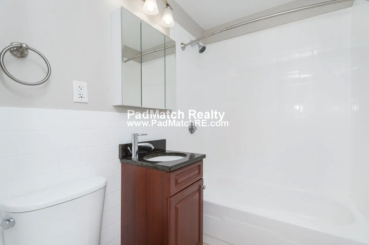 1410 Columbia Rd, South Boston