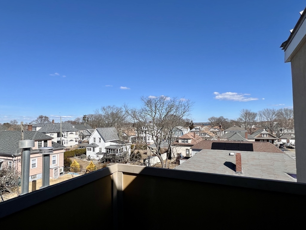 468 Brock Ave, South