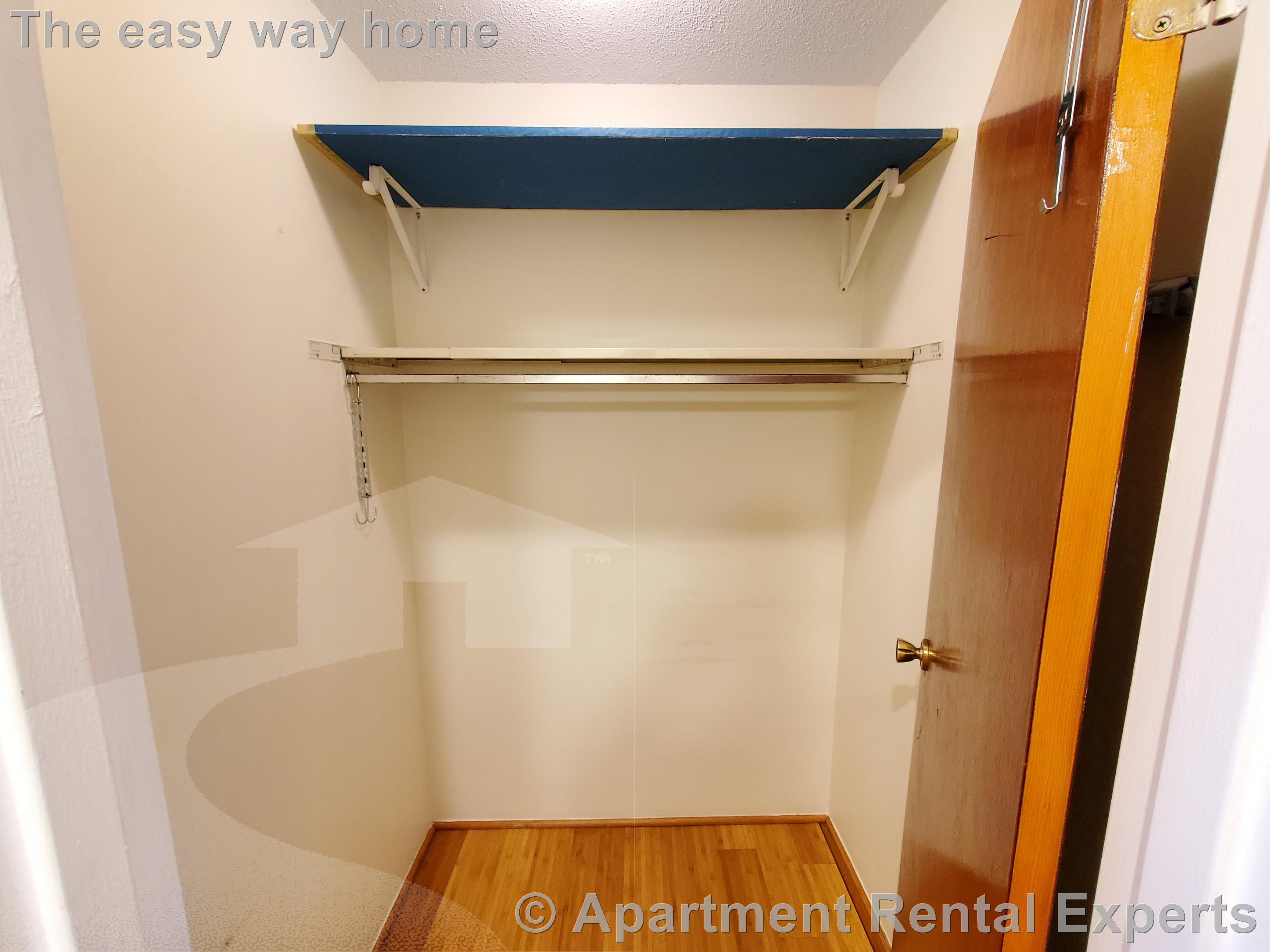 474 Broadway, Magoun Square