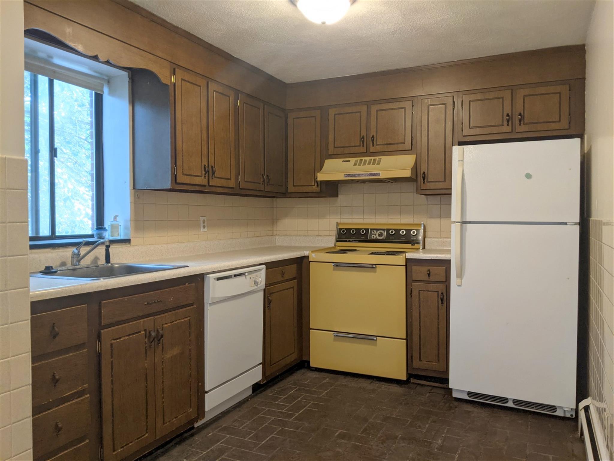 1 bed, 1 bath apartment for rent at 84 Newbury St Unit 2, Teele Square — photo 13 of 15