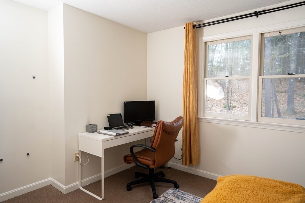 465 Nashua Rd, Groton