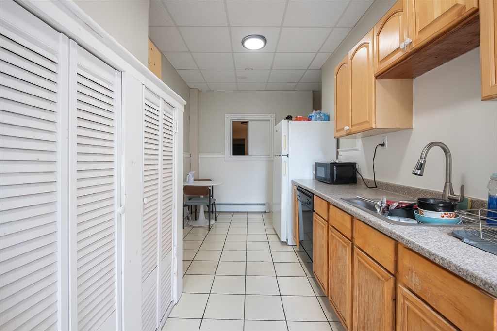 5 Linden St, Allston