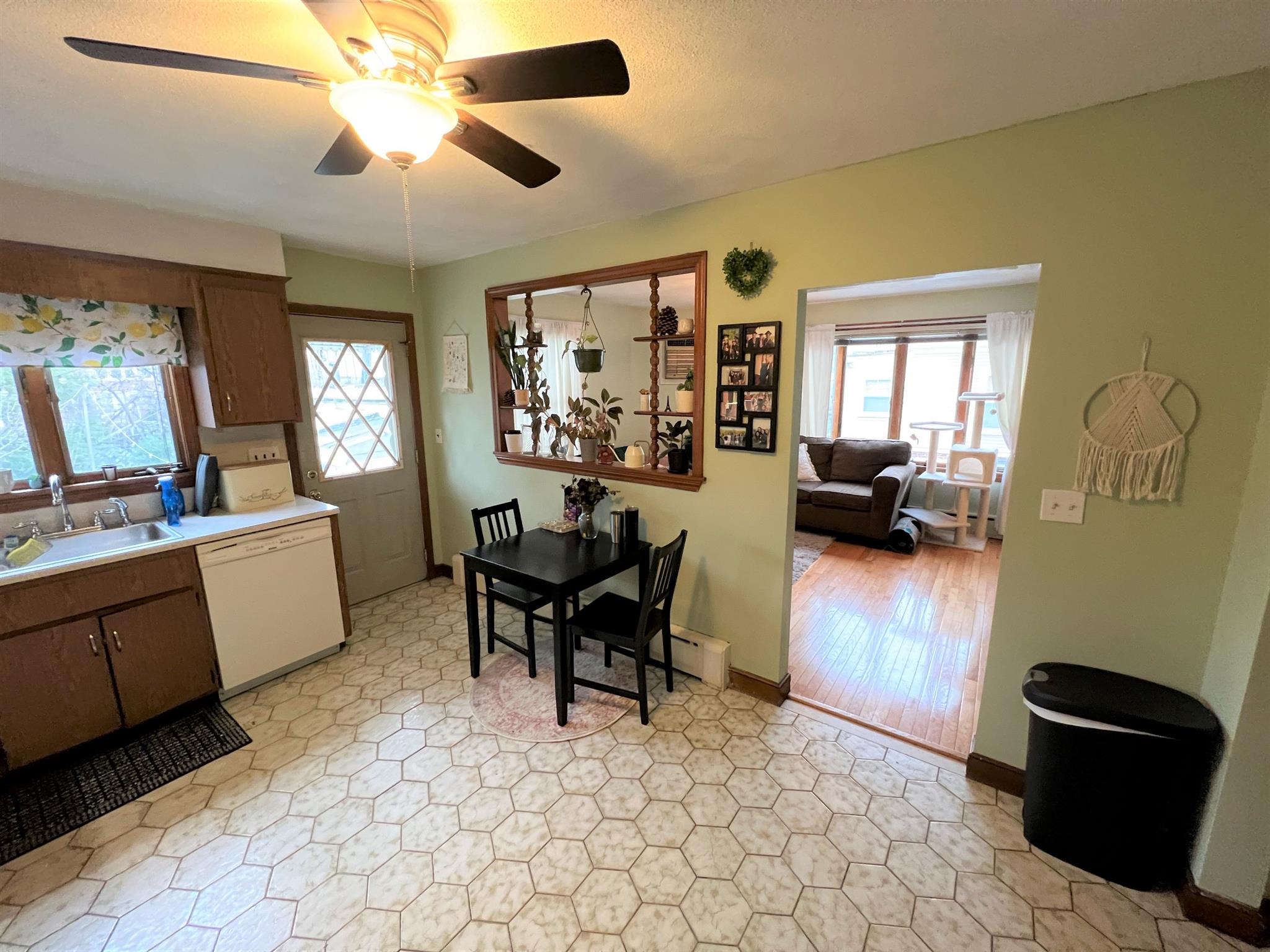 4 bed, 2 bath apartment for rent at 213 Holland St Unit 2, Davis Square — photo 5 of 17
