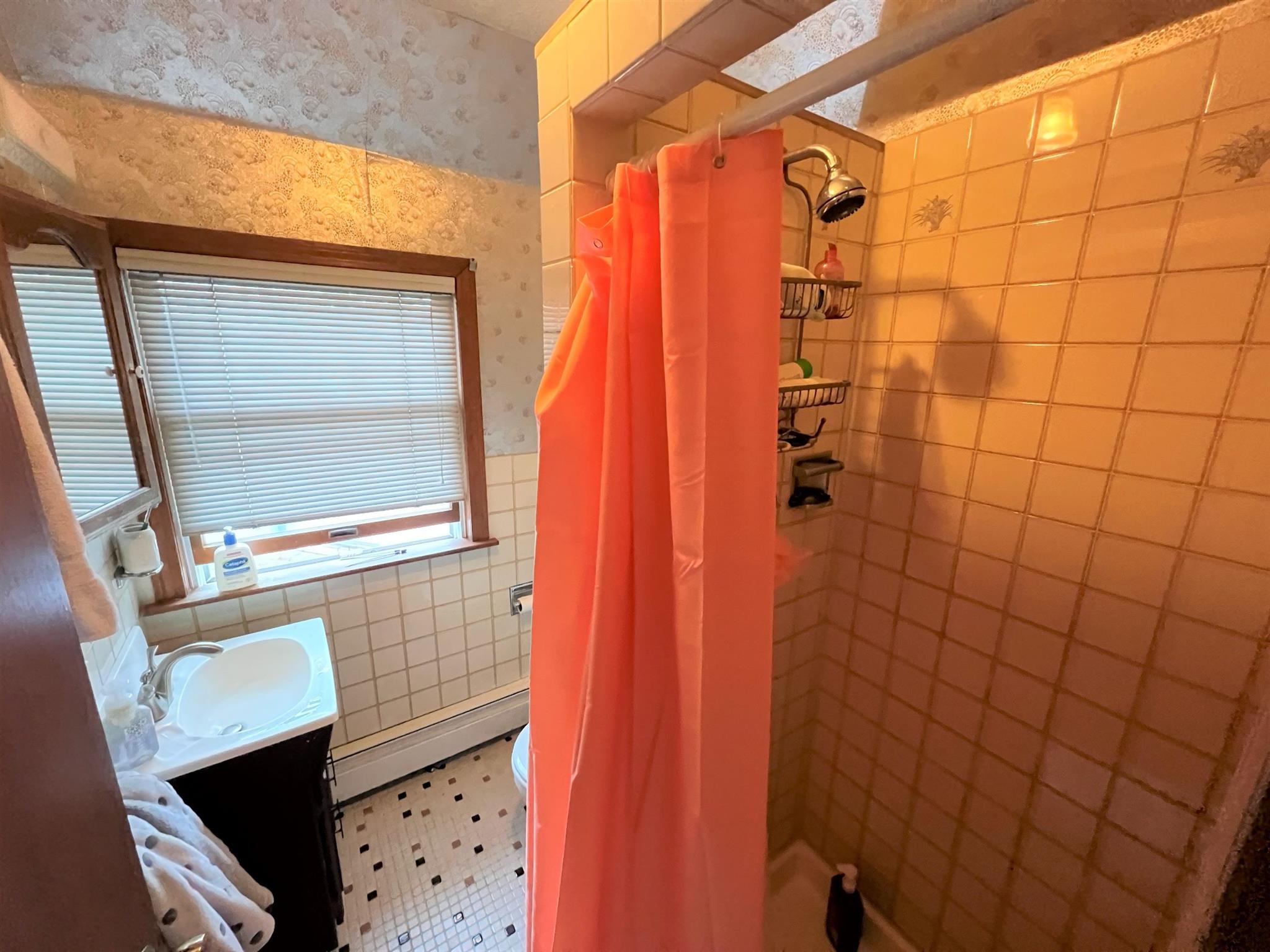 4 bed, 2 bath apartment for rent at 213 Holland St Unit 2, Davis Square — photo 11 of 17