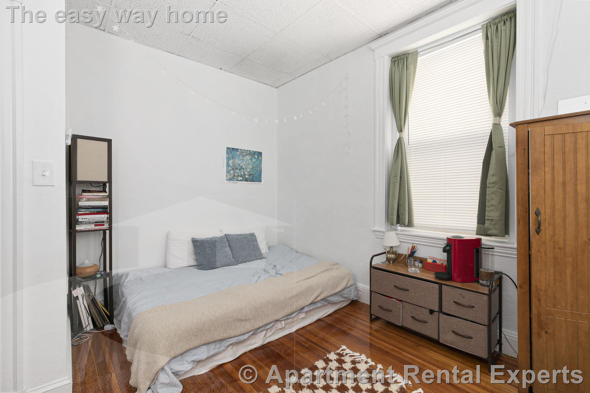 9 Woodbridge St, Davis Square