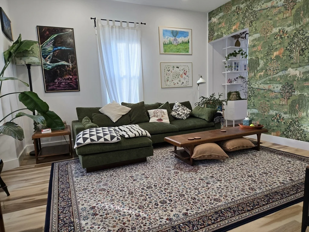 84 Dudley St, Medford