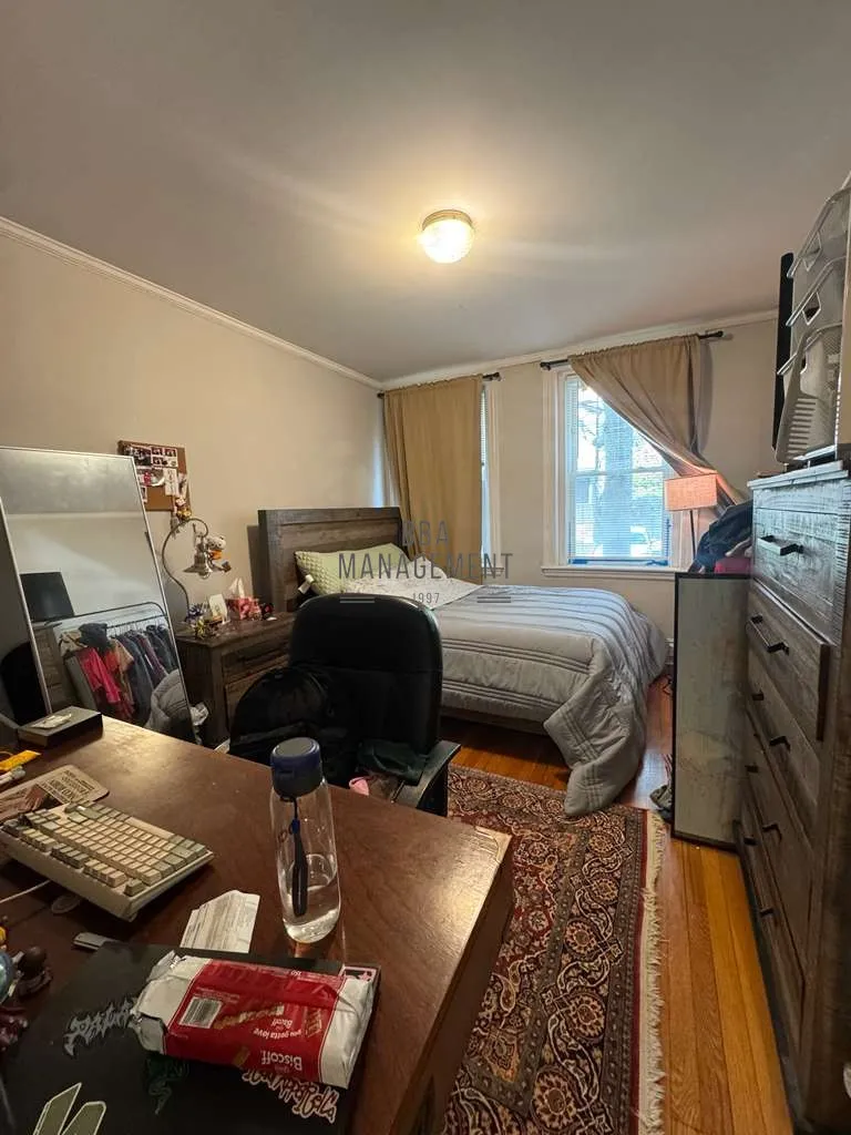 98 Strathmore Rd, Brighton