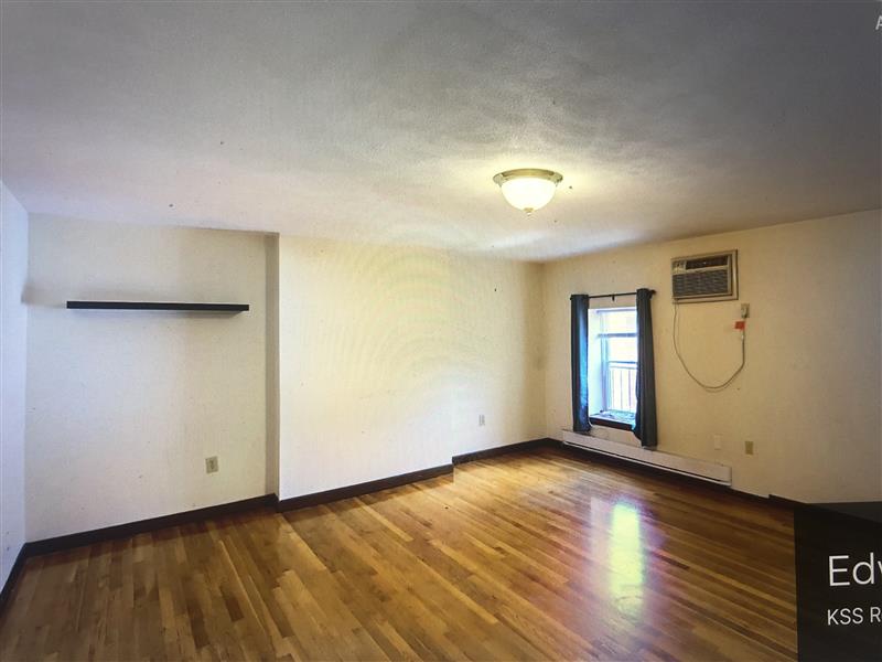 267 Main St, Charlestown