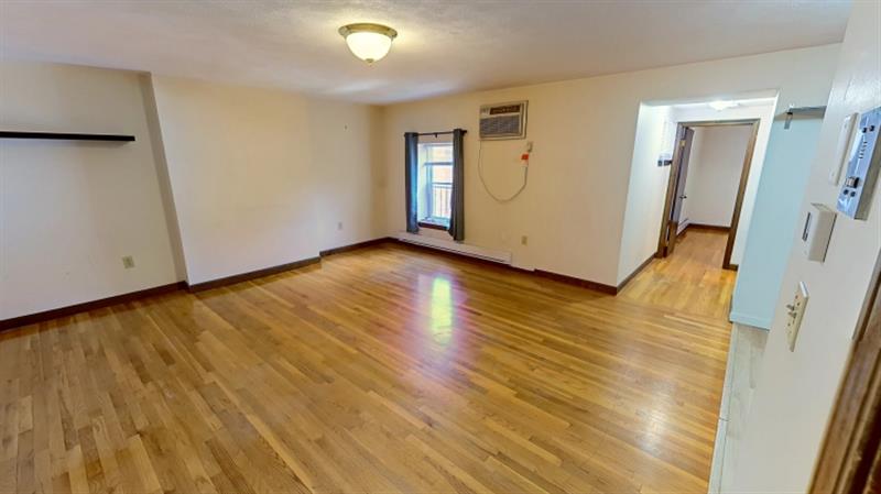 267 Main St, Charlestown