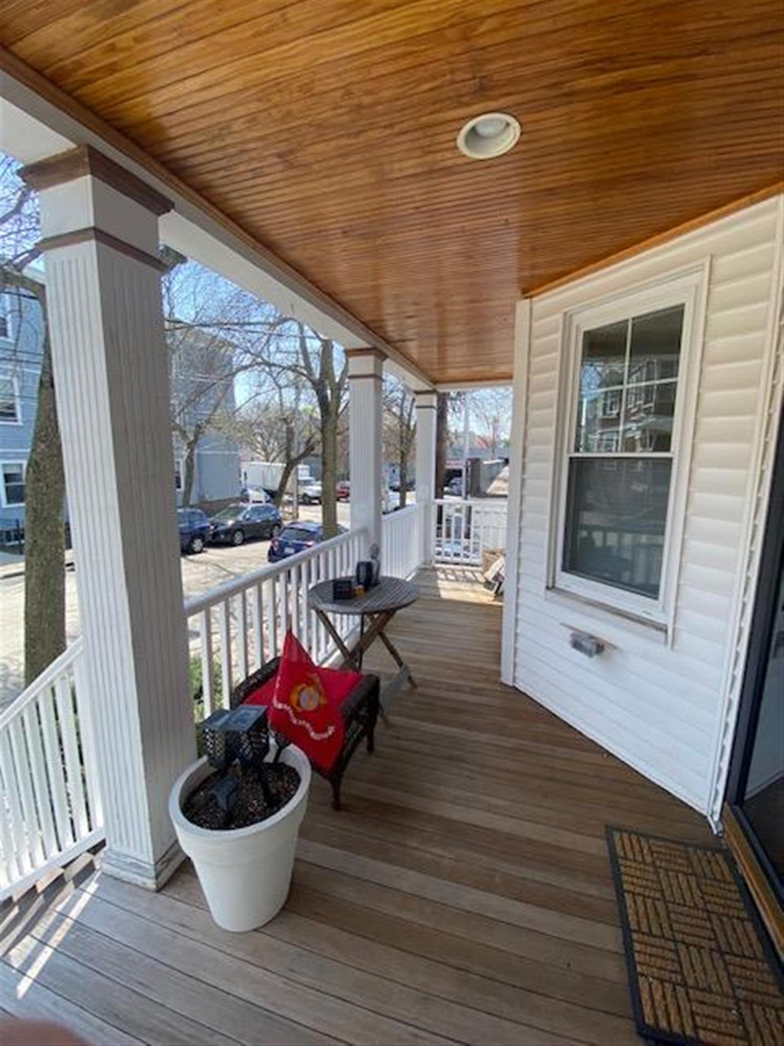 2 bed, 1 bath apartment for rent at 4 Barton St Unit 1, Teele Square — photo 4 of 23