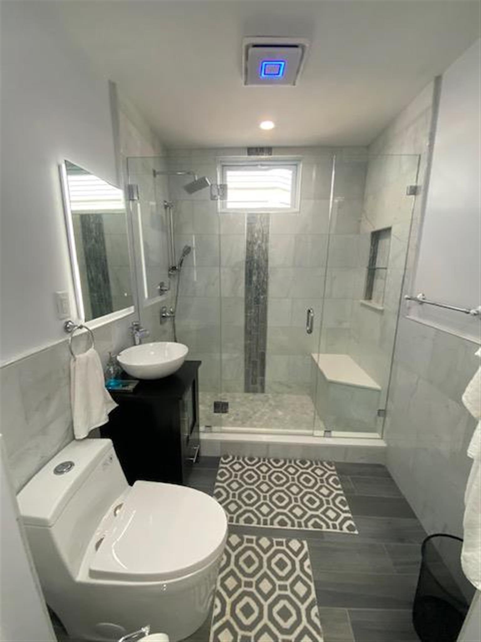 2 bed, 1 bath apartment for rent at 4 Barton St Unit 1, Teele Square — photo 5 of 23