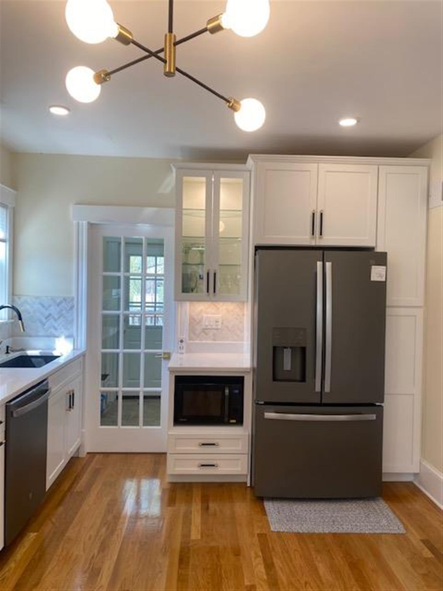 2 bed, 1 bath apartment for rent at 4 Barton St Unit 1, Teele Square — photo 8 of 23