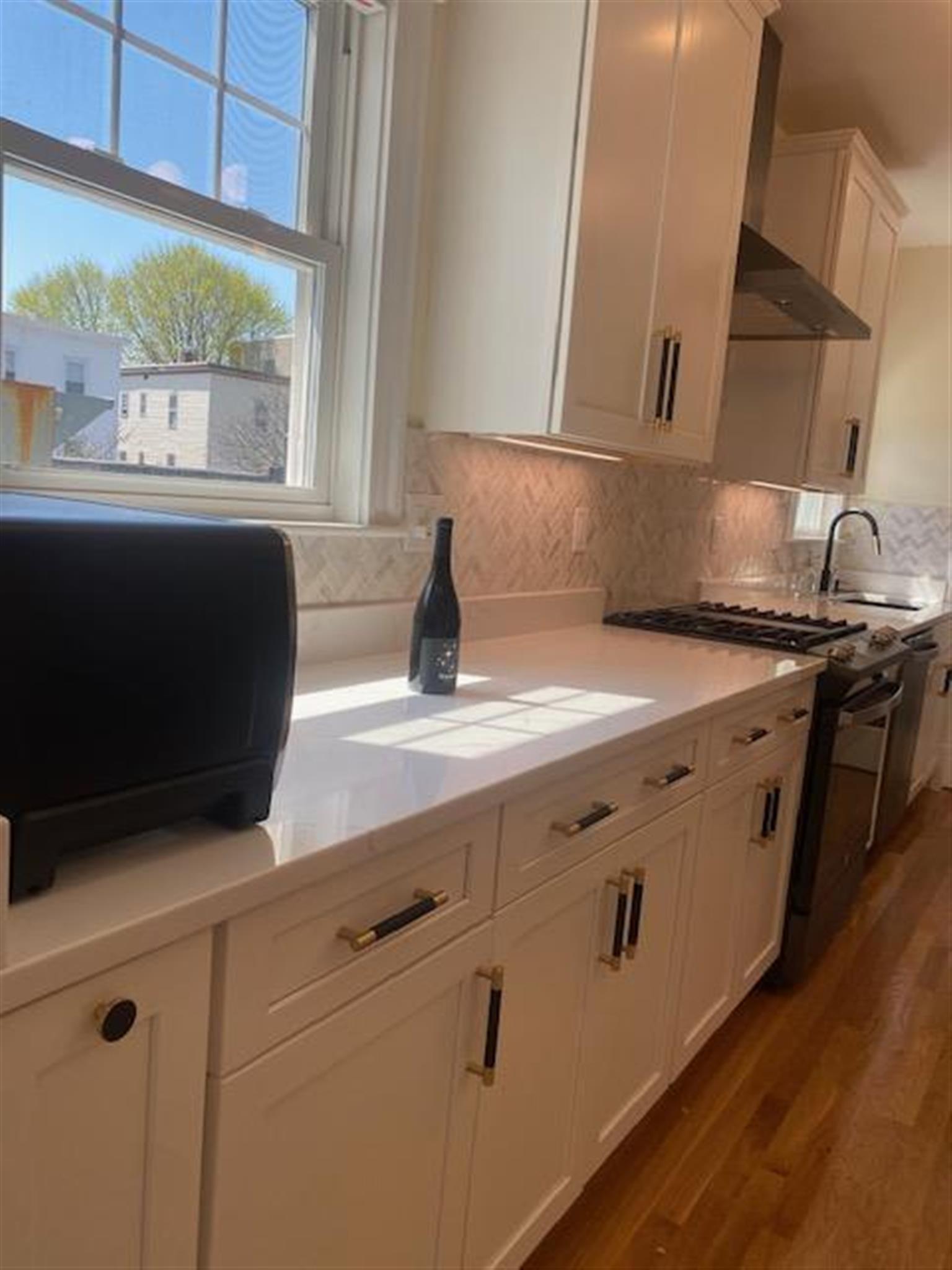 2 bed, 1 bath apartment for rent at 4 Barton St Unit 1, Teele Square — photo 12 of 23