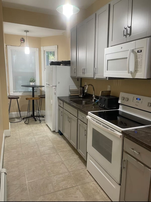 96 Warren St, Roxbury