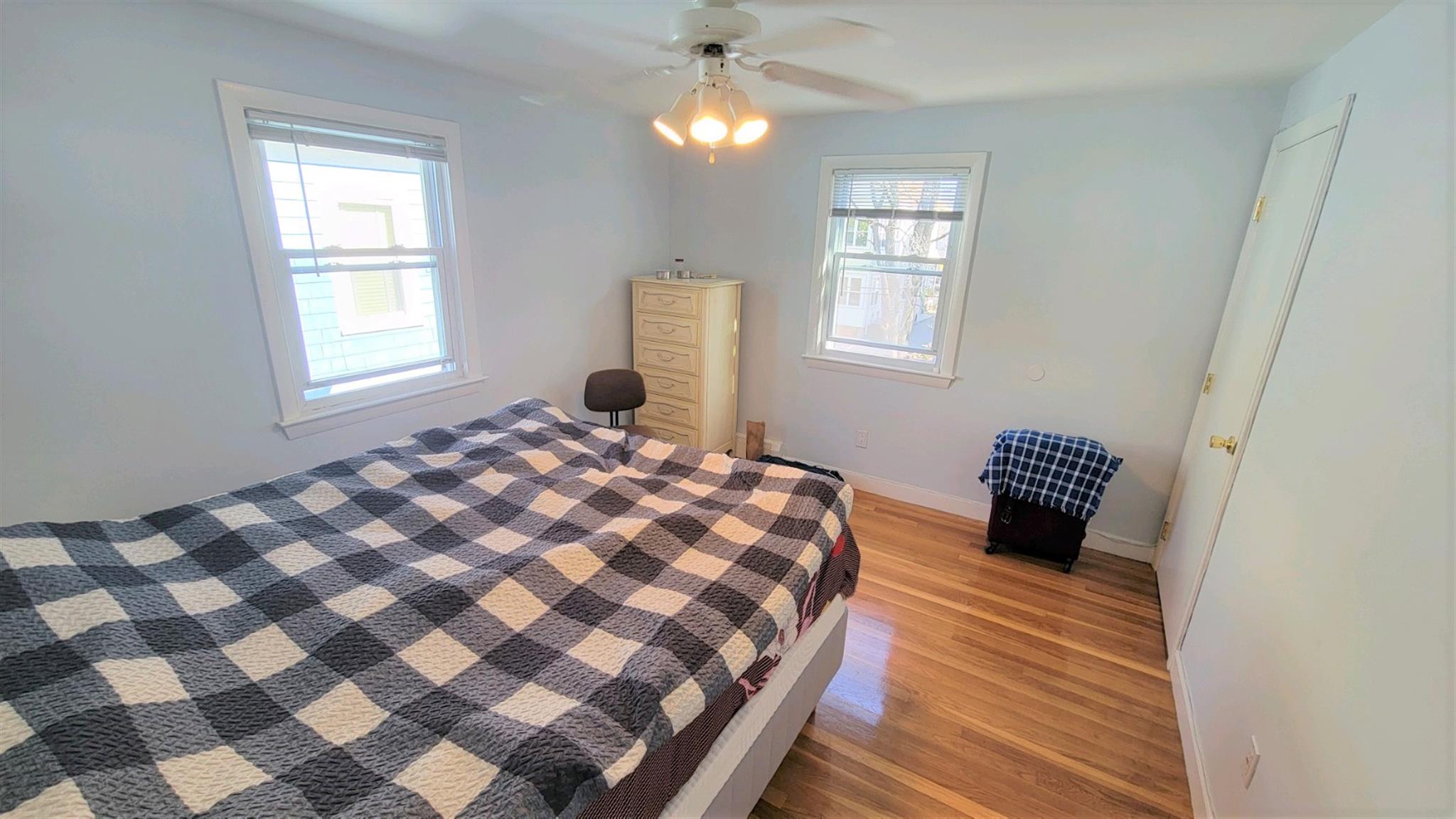2.5 bed, 1 bath apartment for rent at 51 Saville St Unit 2, Huron Village — photo 4 of 9