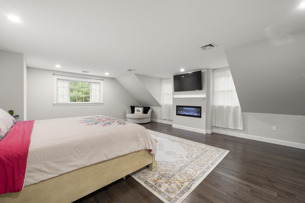 1 Confidential St, Indian Pond