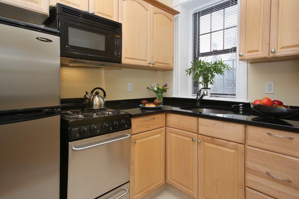 2 bed, 1 bath apartment for rent at 315 Allston St Unit 7, Brighton — photo 3 of 7