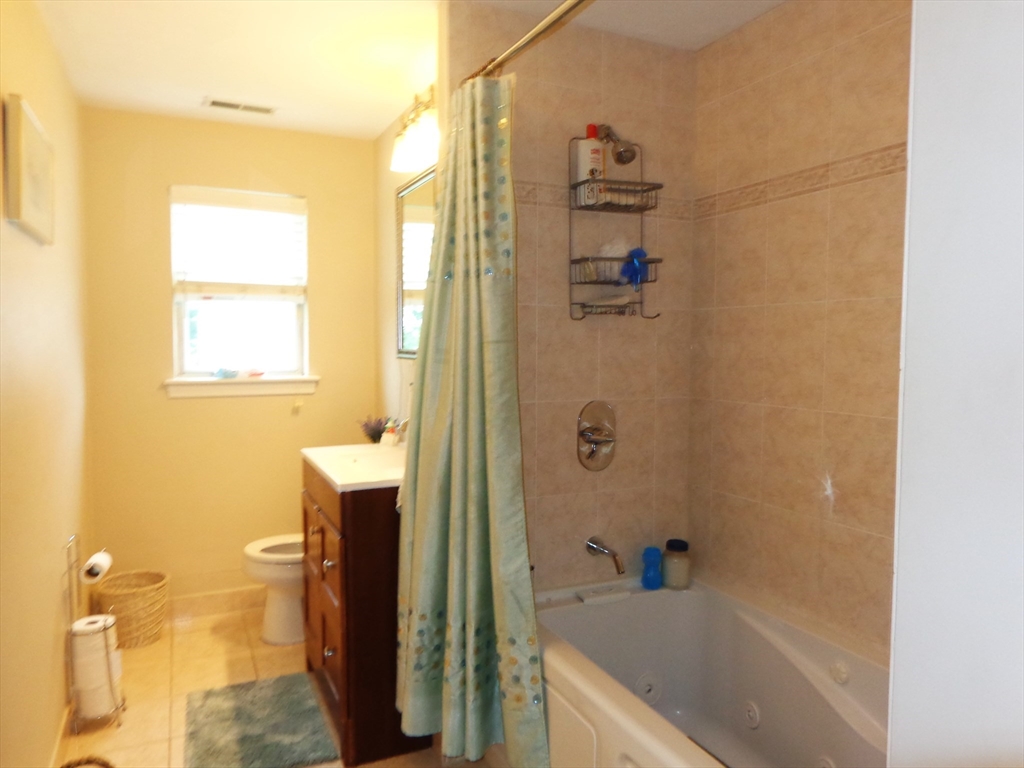 185 Edenfield Ave, Watertown