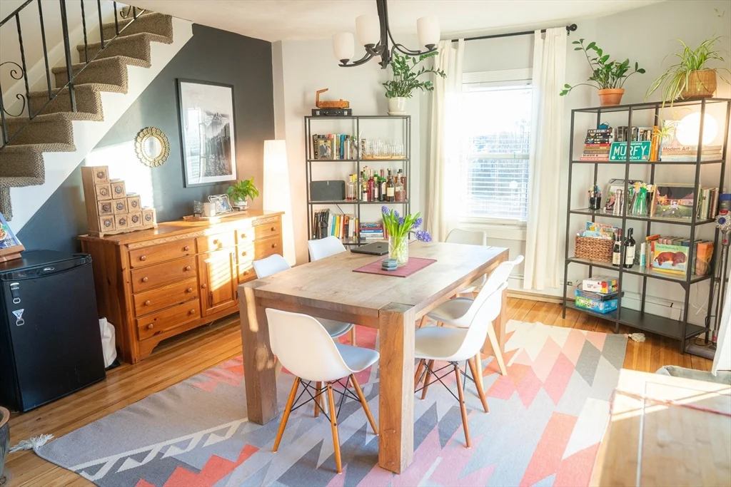 4 Tyndale St, Roslindale