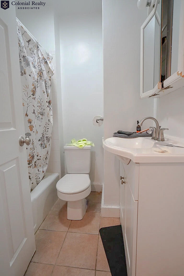 230 Walnut St, Newtonville